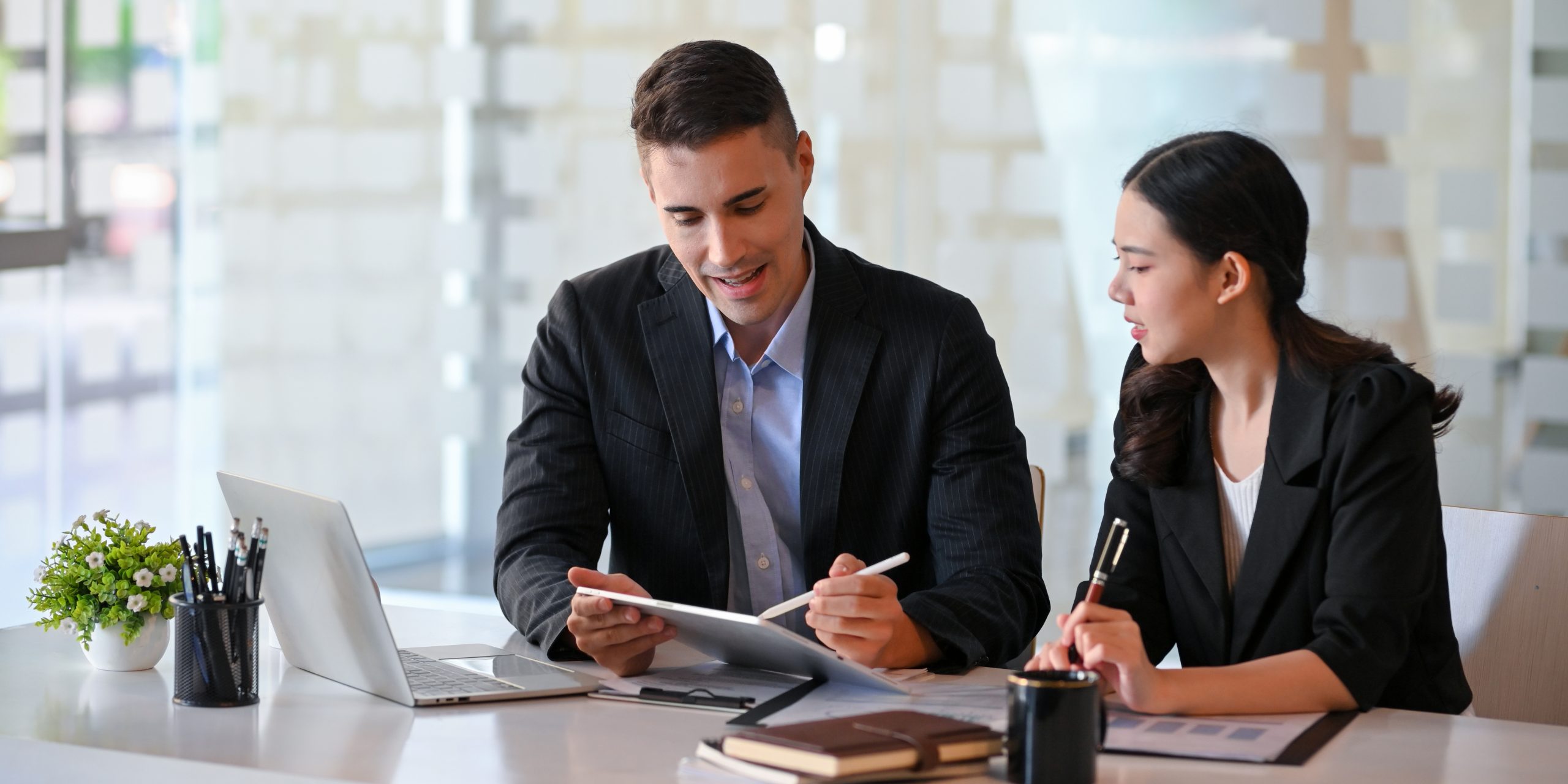 Top 4 Ways To Manage a Counter Offer From an Employee